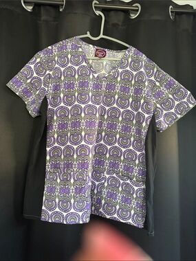 Cherokee Women's Purple Printed Scrub Top